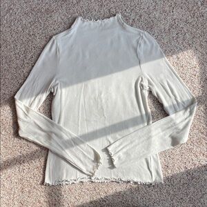 Lululemon Hold Tight Lettuce Edge Turtleneck Size 6